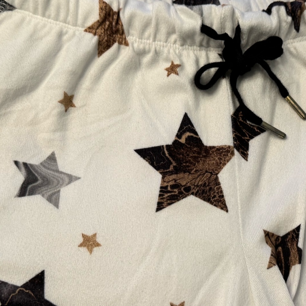 Comfy PJ Salvage Star Print Pajama Shorts. Size M - Picture 2 of 5
